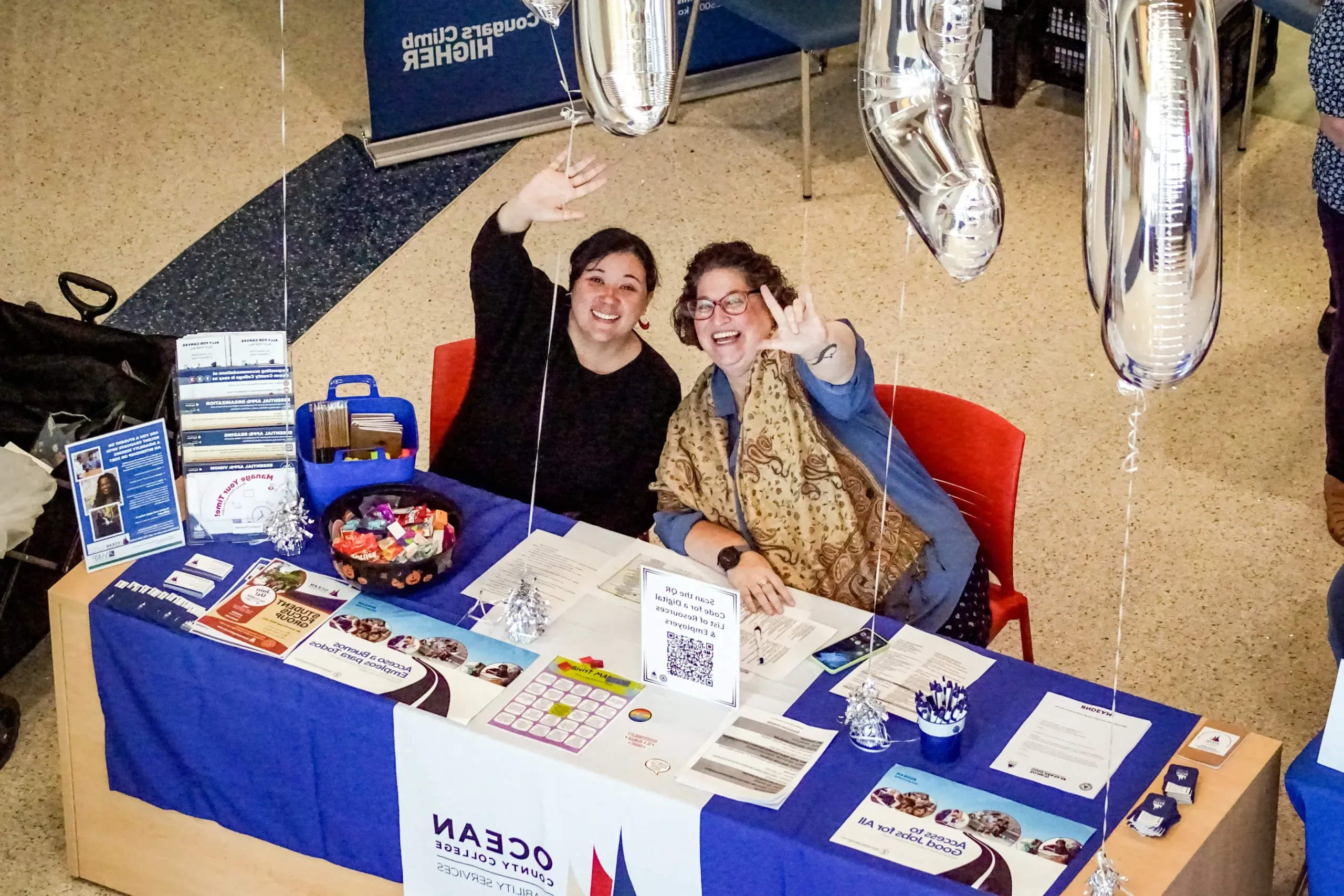 Jamie and Rachelle Tabling in the Student Center